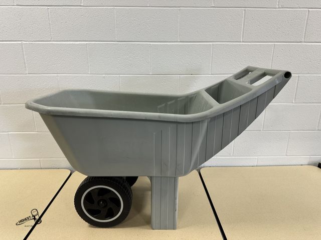 Lot 91-6979 - AMES EASY ROLLER LAWN CART - NICE CONDITION