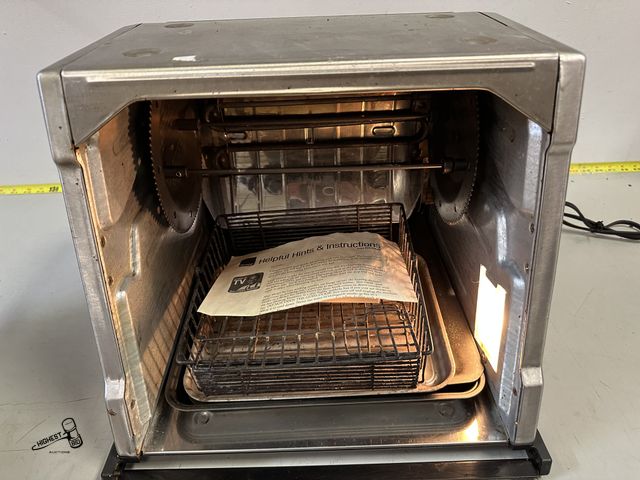 Lot 91-8107 - RONCO SHOWTIME ROTISSERIE COOKER