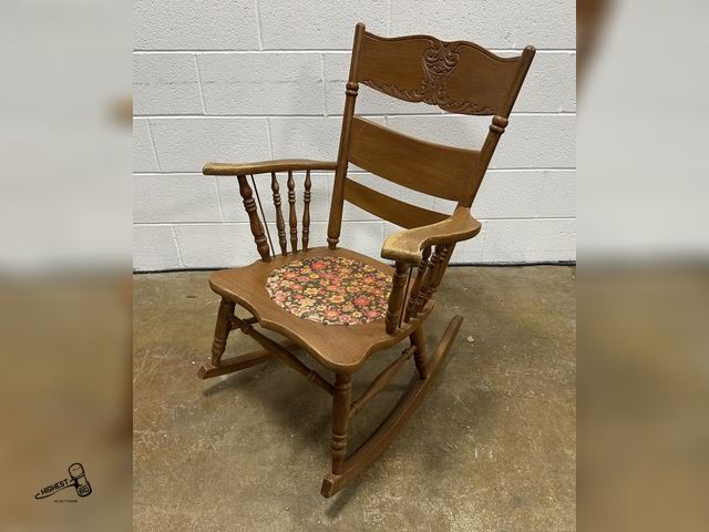 Lot 91-9031 - WOODEN ROCKING CHAIR WITH FLOWER CUSHION