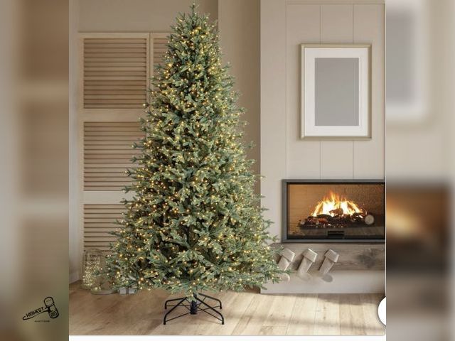 Lot 91-7487 - 7.5 ft Pre-Lit Aspen EZ Connect Artificial Christmas Tree, 1,850 Color-Changing Radiant Micro LED Li...
