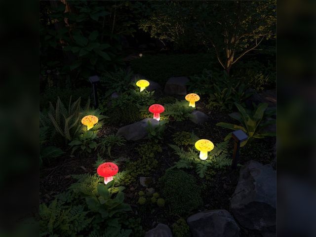 Lot 91-9559 - 7 used Infinity X1 Glass Solar Mushroom Landscape LightsQuality Glass Construction
Solar-powered Ope...