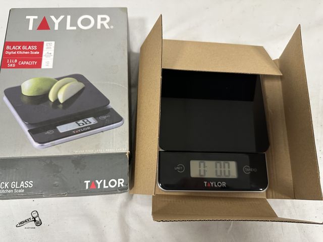Lot 91-7589 - TAYLOR DIGITAL SCALE 11 LB CAPACITY