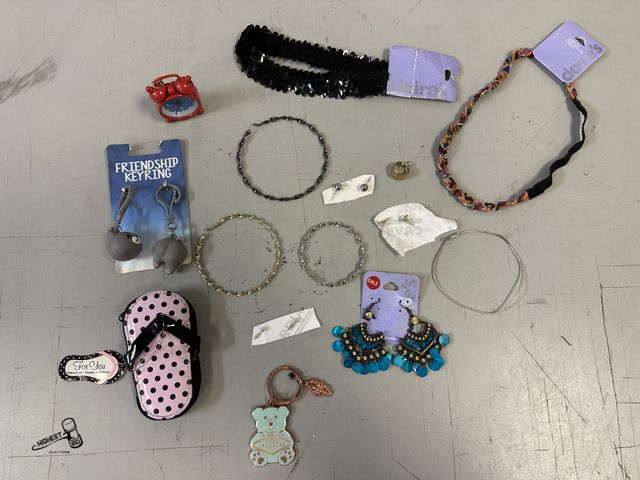 Lot 91-9624 - ASSORTED EARRINGS, KEYCHAINS AND HEADBANDS
