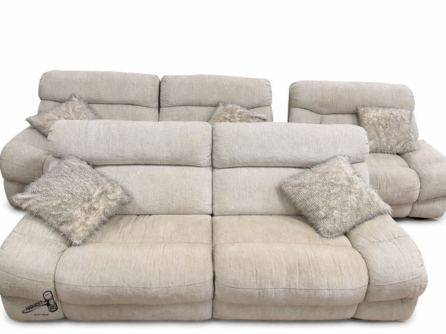 Lot 91-8398 - 3-PIECE LIVING ROOM RECLINING SET - INCLUDES - DUAL POWER RECLINING COUCH - MANUAL RECLINING LOVESEA...