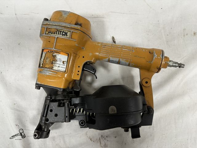 Lot 91-7618 - BOSTITCH  N12 COIL FEED NAIL GUN