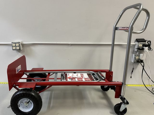 Lot 91-8895 - New MILWAUKEE 3-IN-1 CONVERTIBLE TRUCK WITH NOSE PLATE EXTENSION - MULTI POSITION HANDLE FOR ONE OR ...