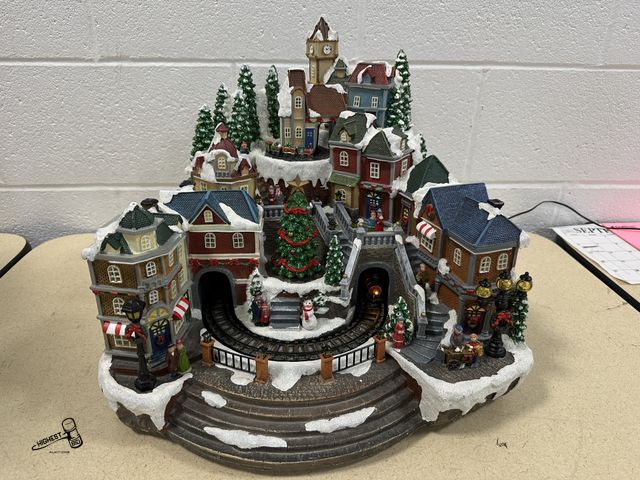 Lot 91-10526 - ANIMATED VILLAGE WITH MUSIC ONLY - COULD NOT GET TO LIGHT UP OR OPERATE OTHER THAN MUSIC