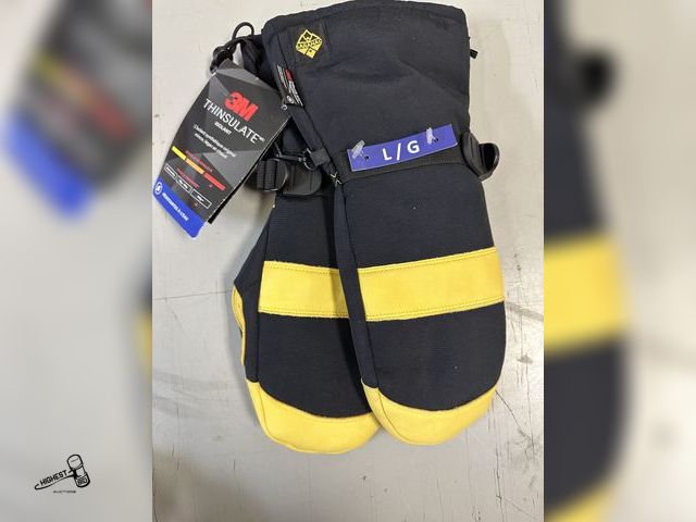 Lot 91-7336 - New 3M THINSULATE INSULATION MITTENS - SIZE LARGE - WATER RESISTANCE - 141 GRAM WEIGHT - DRAW STRING...