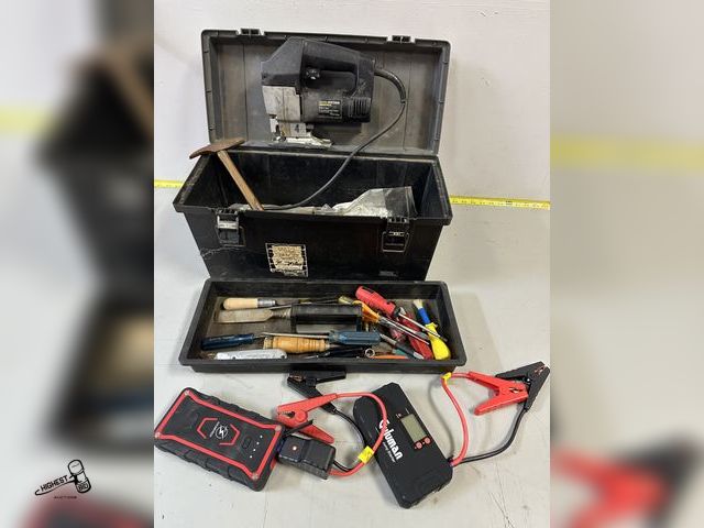Lot 91-7964 - MASTER MECHANIC TOOL BOX WITH TOOLS &amp; JUMP PACKS &amp; JIG SAW
