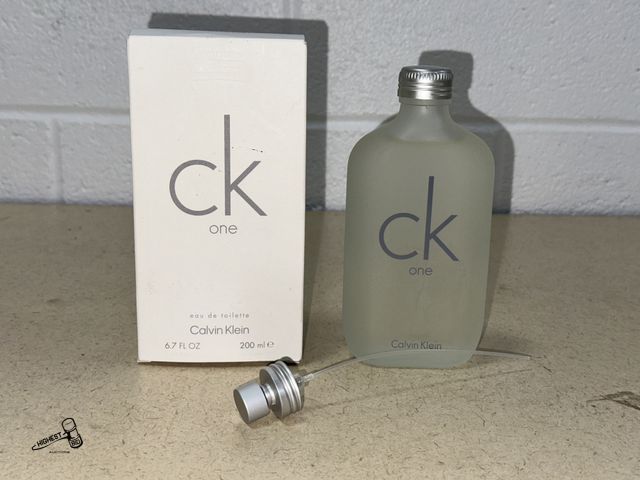 Lot 91-9812 - New MSRP $96.00 CK ONE SPRAY 200ML