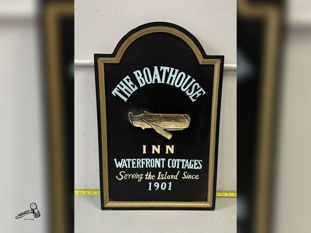 Lot 91-10476 - 18" X 27" THE BOATHOUSE INN WATERFRONT COTTAGES SERVING THE ISLAND SINCE 1901