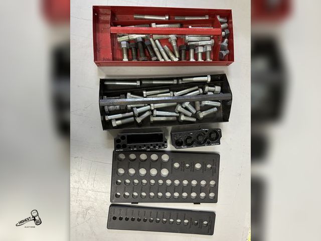 Lot 91-8219 - 2 STEEL TOOL TRAYS WITH MISC BOLTS &amp; SOCKET ORGANIZERS