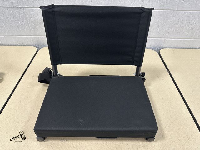 Lot 91-7179 - STADIUM SEAT with carrying strap