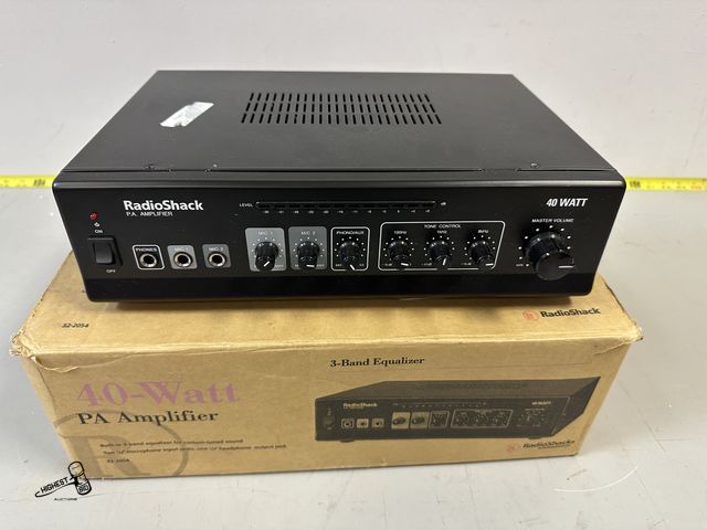 Lot 91-7956 - RADIO SHACK 3-BAND EQUALIZER  PA AMPLIFIER