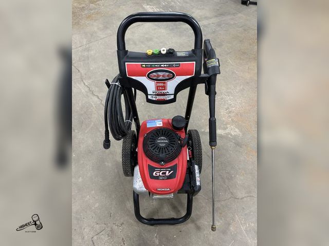 Lot 91-7020 - SIMPSON POWERED BY HONDA PRESSURE WASHER - 3000PSI - 2.4GPM - OVER HEAD CAM GCV 190