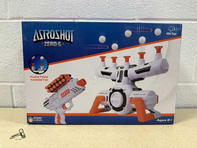 Lot 91-10290 - ASTROSHOT * ZERO-G * GALACTIC SHOOTING GALLERY KIT INCLUDES 1 BLASTER, 12 FOAM DARTS AND 1 ZERO-G TR...