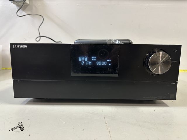 Lot 91-7980 - SAMSUNG AUDIO VIDEO RECIEVER WITH REMOTE