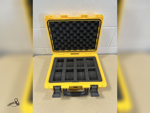 Lot 91-7005 - INVICTA YELLOW GUN CASE - 8 SEPERATE CUBBIES FOR BULLETS