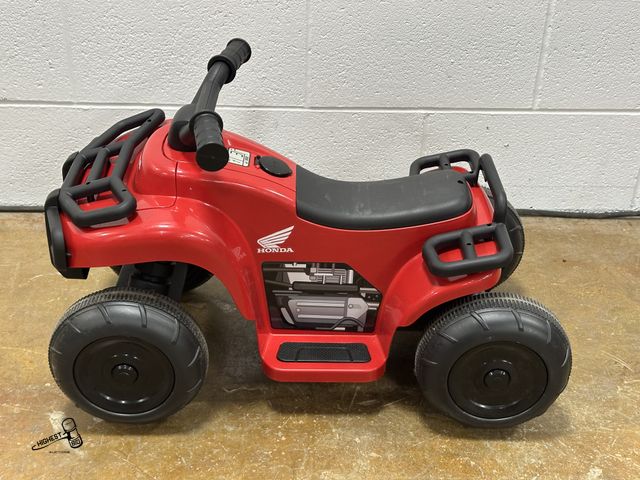 Lot 91-10227 - 6V Honda Four Trax, Battery Powered Ride on WITH CHARGER