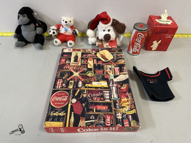 Lot 91-8909 - VINTAGE COCA-COLA ITEMS - 3 COLLECTIBLE BEARS - MENS SHORTS - PENCIL SHARPENER - 500 PIECE PUZZLE - ...