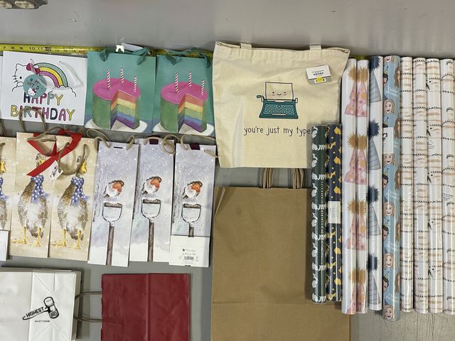 Lot 91-8359 - New 34 GIFT BAGS - 15 ROLLS OF WRAPPING PAPER - YOU'RE JUST MY TYPE TOTE BAG