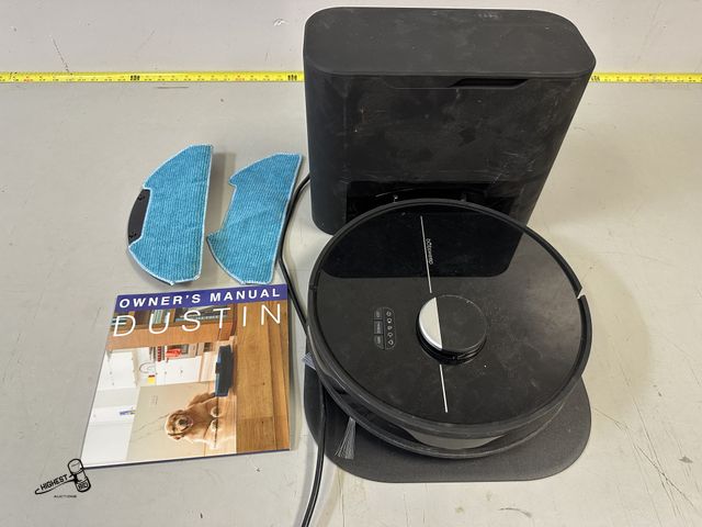 Lot 91-7072 - DUSTIN WI-FI CONNECTED SELF EMPTYING ROBOT VACUUM - BLACK - NEEDS SOME REPAIR