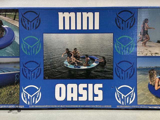 Lot 91-8952 - New MSRP$ 199.99 HO SPORTS MINI OASIS 8' WATER RING - 8' DIAMETER W / 6' CENTER - 1' WIDE SEATING PE...