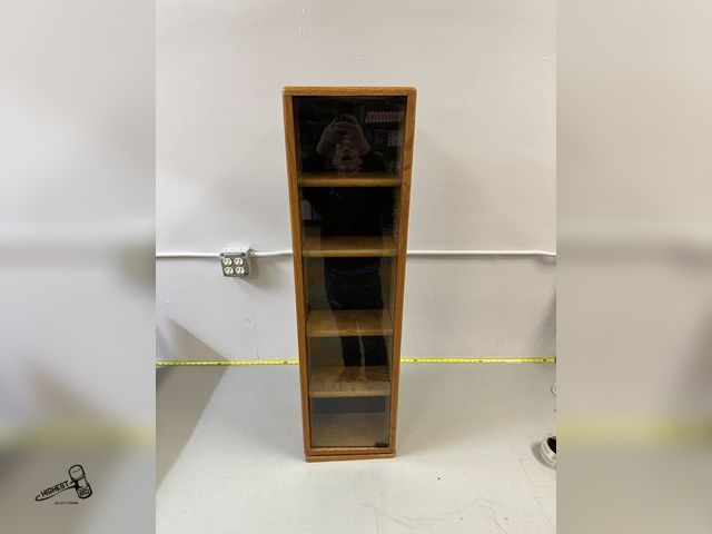 Lot 91-7409 - VINTAGE OAK WOOD ROTATING STORAGE CABINET - DISPLAY SHELFS ON BOTH SIDES - GLASS DOORS - ADJUSTABLE ...