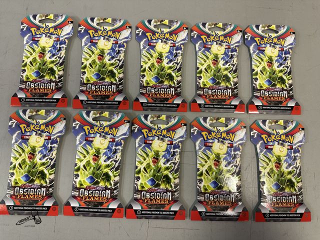 Lot 91-9588 - New IN PACKAGE 10 PCK SCARLET &amp; VIOLET POKEMON TRADING CARDS 2023