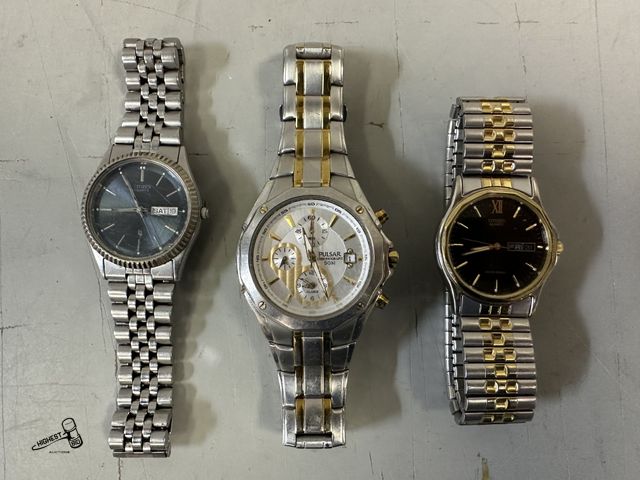 Lot 91-8300 - 3 MENS WATCHES 2 CITIZEN &amp; 1 PULSAR