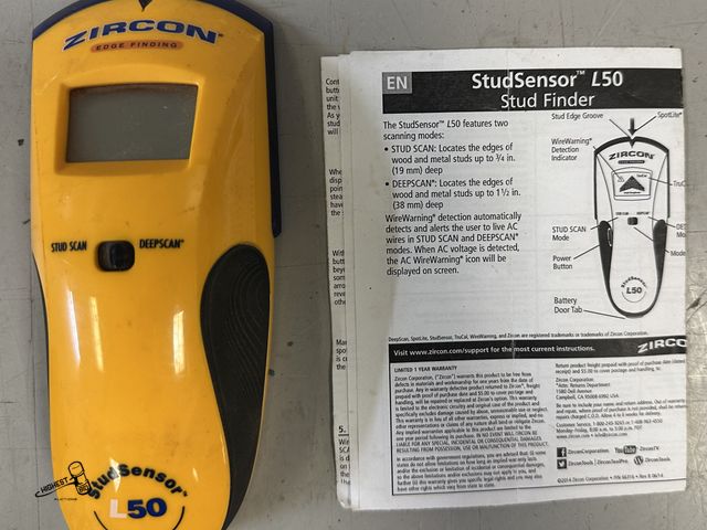 Lot 91-10128 - ZIRCON STUD SENSOR STUD FINDER L50