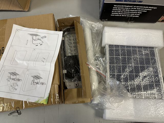 Lot 91-7990 - SOLAR STREET LED LIGHT IP65 WITH SOLAR PANEL &amp; HARDWARE