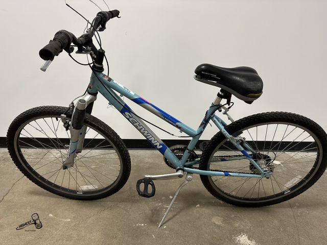 Lot 91-7878 - SCHWINN HIGH TIMBER 26" 21 SPEED BIKE