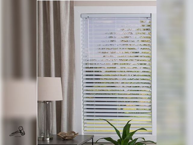 Lot 91-9974 - New 2 CORDLESS PLANTION 2IN BLINDS 41.5 X 72