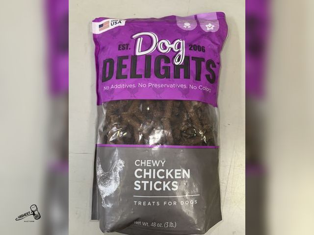 Lot 91-8482 - DOG DELIGHTS - CHEWY CHICKEN STICKS - TREATS FOR DOGS 48 OZ BAG