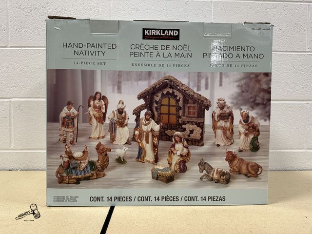 Lot 91-10532 - 14-PIECE SET HAND-PAINTED NATIVITY SCENE