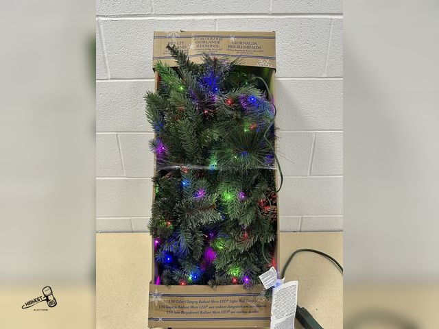 Lot 91-10530 - 9 FOOT PRE-LIT GARLAND 150 COLOR-CHANGING RADIANT MICRO LED LIGHTS WITH TWINKLE