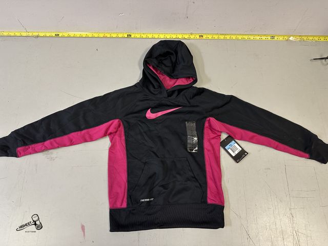 Lot 91-9707 - New KIDS MEDIUM BLACK AND PINK NIKE HOODIE