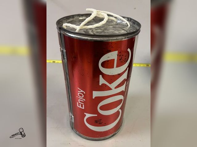 Lot 91-7982 - VINTAGE COCA-COLA METAL COKE CAN COOLER HOLDS 6 PACK OF CANS PLUS