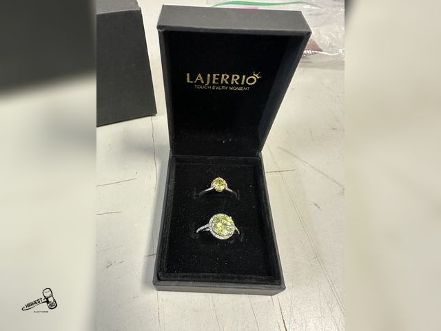 Lot 91-7835 - 2 LADIES RINGS