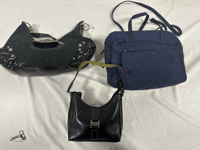 Lot 91-7645 - 2 LADIES PURSES &amp; 1 COSMETIC HAND BAG