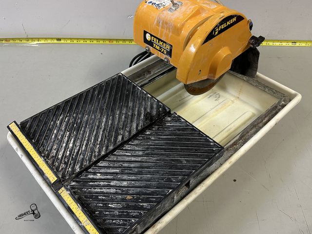 Lot 91-8584 - FELKER TM-75 WET TILE SAW