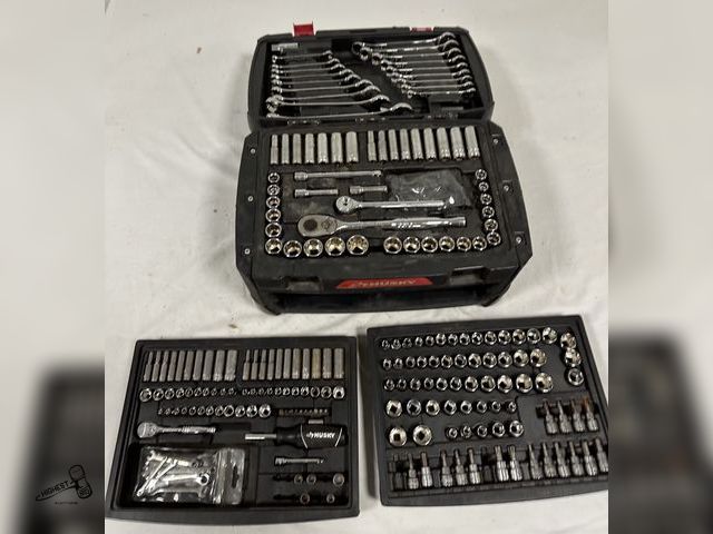 Lot 91-7718 - HUSKY TOOL SET INCLUDES WRENCHES - SOCKETS - RACHETS - ALLEN WRENCHS &amp; MORE