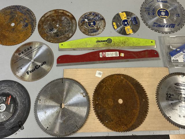 Lot 91-9007 - 10 ASSORTED SAW BLADES 6 - 12" - 2 - 10" - 2  - 7 1/4" &amp; 2 - 24" STRAIGHT EDGES TOOLS - DRILL GU...