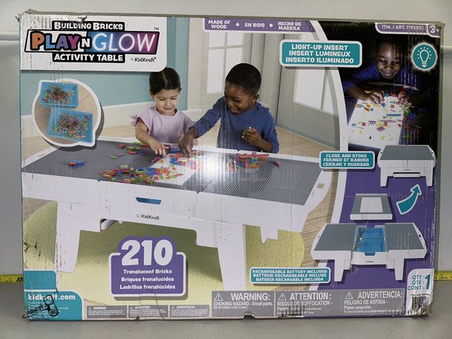 Lot 91-8461 - BUILDING BRICKS - PLAY N GLOW ACTIVITY TABLE - TRANSLUCENT BRICKS