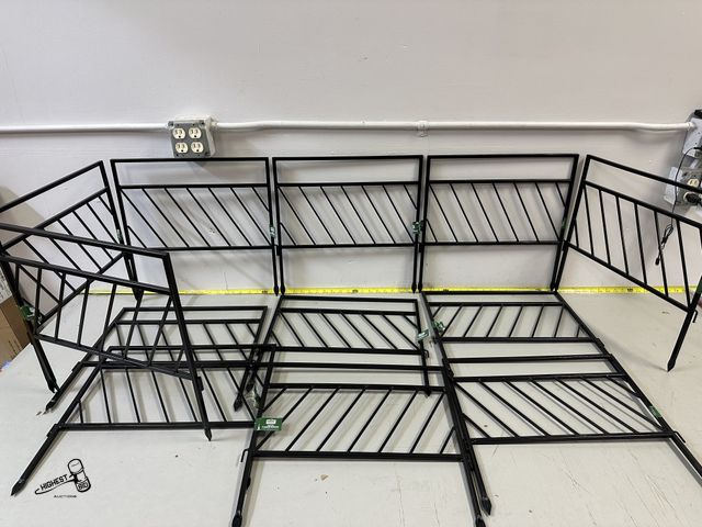 Lot 91-9530 - New 12 TOTAL SECTIONS OF METAL ANGLED GARDEN BORDER EACH PANEL IS 18" X 18.2" EACH BORDER CONNECTS T...