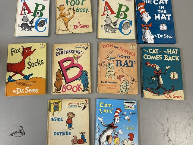 Lot 91-8981 - 10 DR. SEUSS'S LEARNING BOOKS