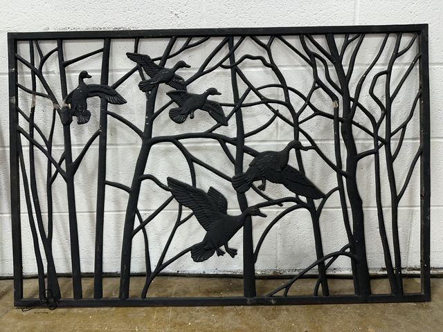Lot 91-8770 - PURE GLORY 44" x 29" DUCK CAST IRON RAILING PANEL - METAL WALL ART