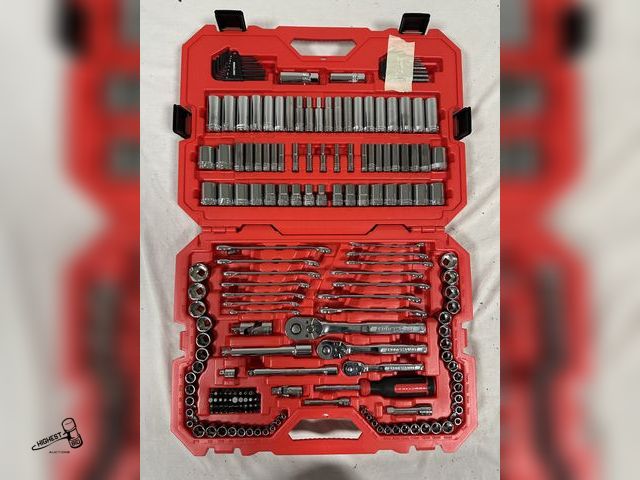 Lot 91-7663 - New CRAFTSMAN 189 PC SAE/METRIC MECHANICS TOOL SET 1/4", 3/8" &amp; 1/2"