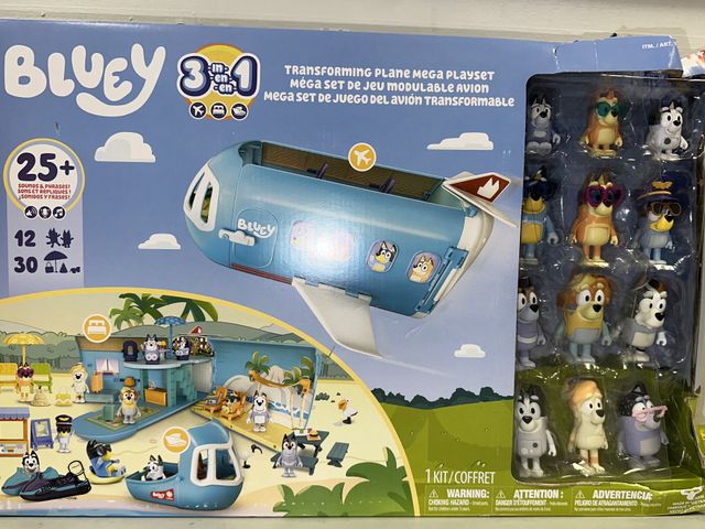 Lot 91-8428 - New BLUEY 3 IN 1 TRANSFORMING PLANE MEGA PLAYSET - DAMAGED BOX